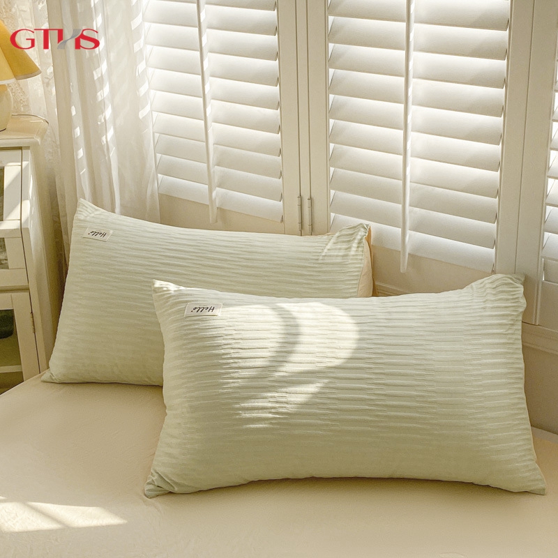 Cottage Bed Set (Quilt Cover, Fitted Sheet, 2 Pillowcase)