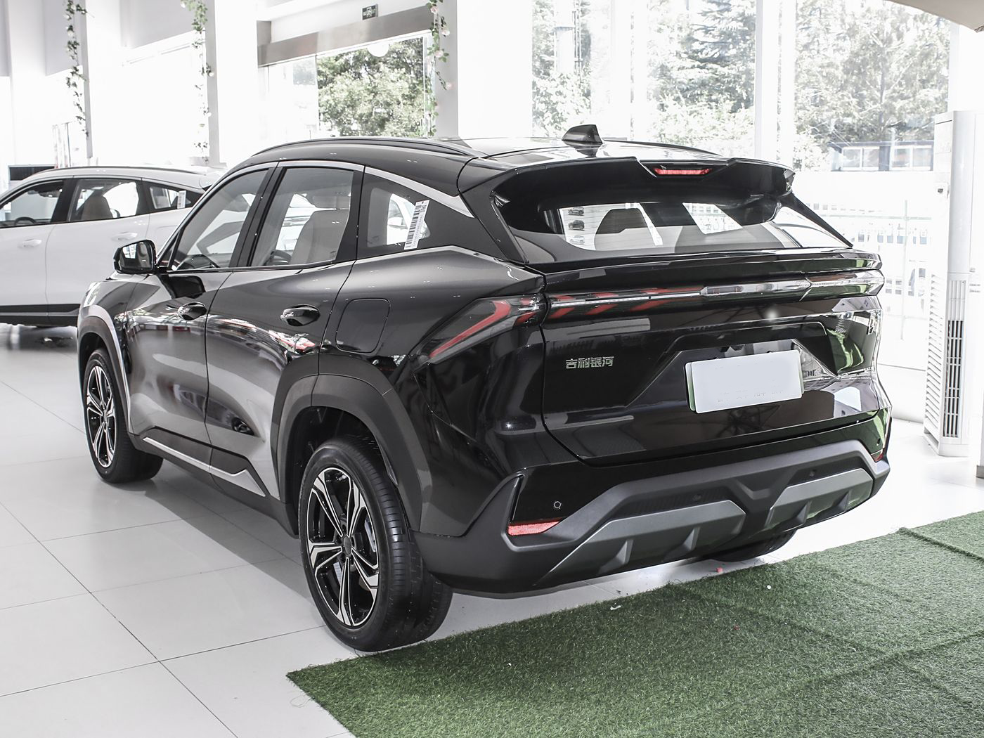 2024 Geely Galaxy L7 5 Seater Grand Plug-in Hybrid Compact SUV Eco-Friendly Electric Vehicle New Car