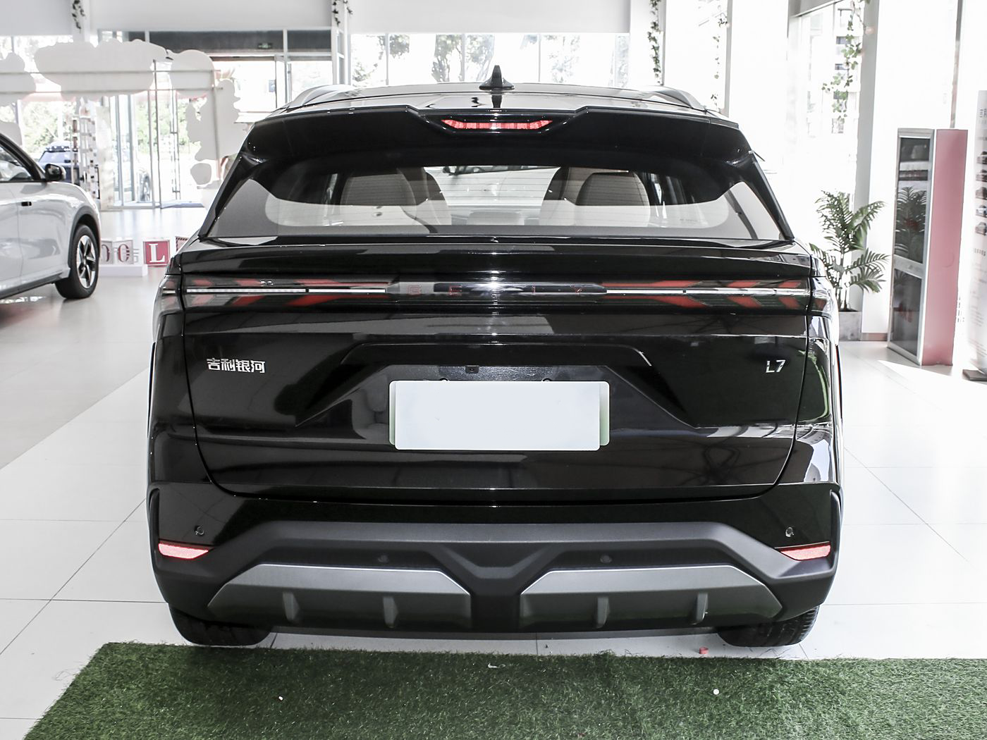 2024 Geely Galaxy L7 5 Seater Grand Plug-in Hybrid Compact SUV Eco-Friendly Electric Vehicle New Car