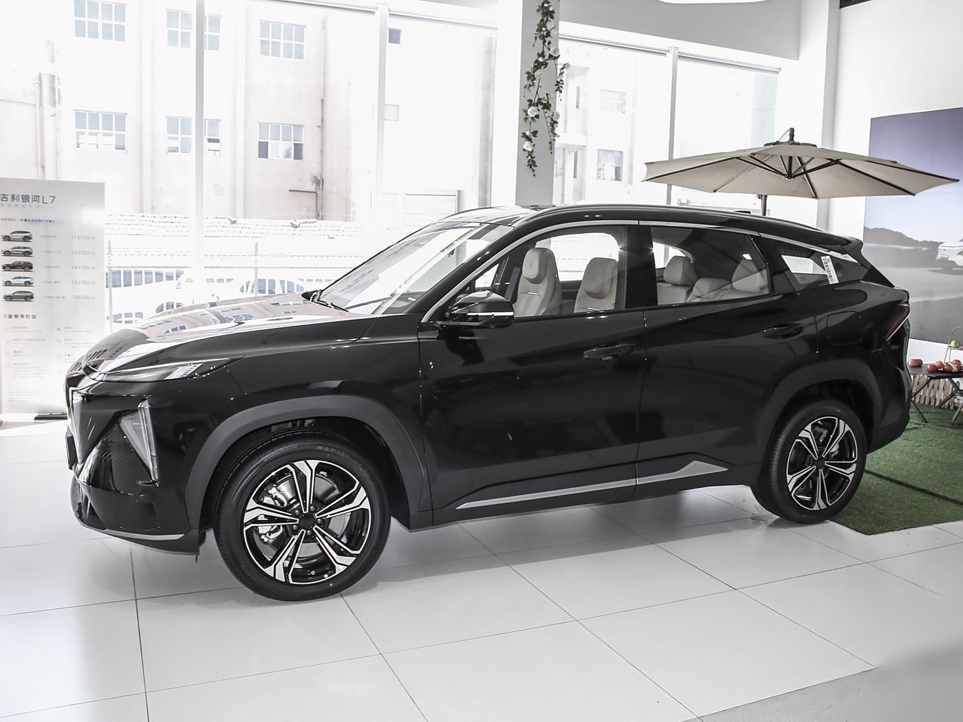 2024 Geely Galaxy L7 5 Seater Grand Plug-in Hybrid Compact SUV Eco-Friendly Electric Vehicle New Car