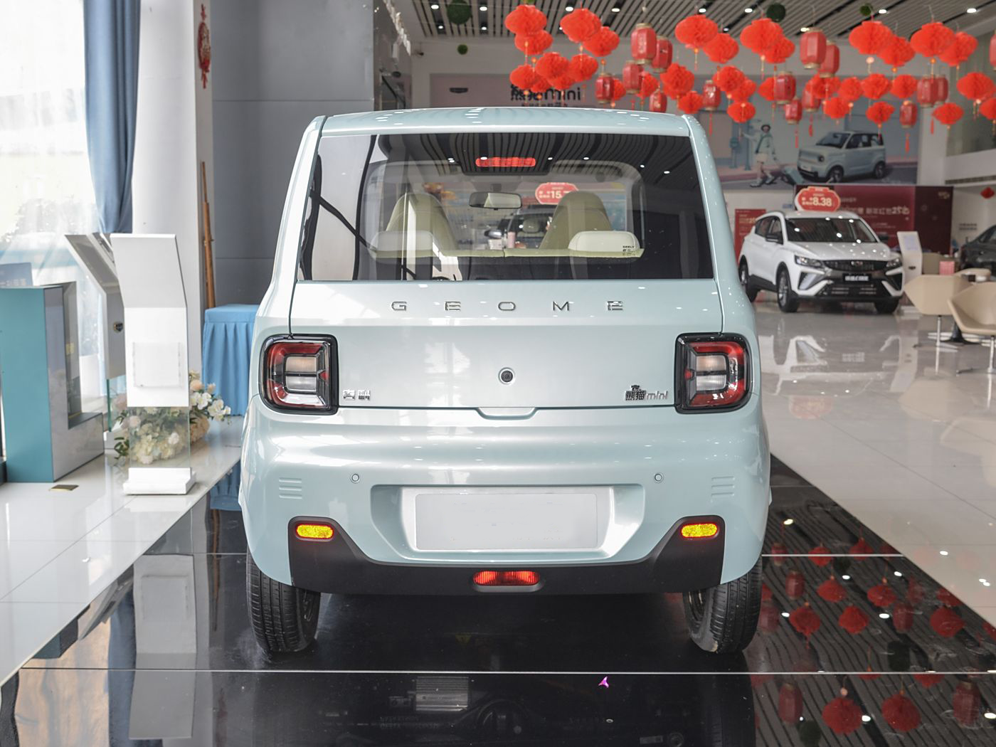 Hot Sale Affordable Price Cute Auto Geely Panda Mini 2024 New Energy Pure Electric Mini Car EV