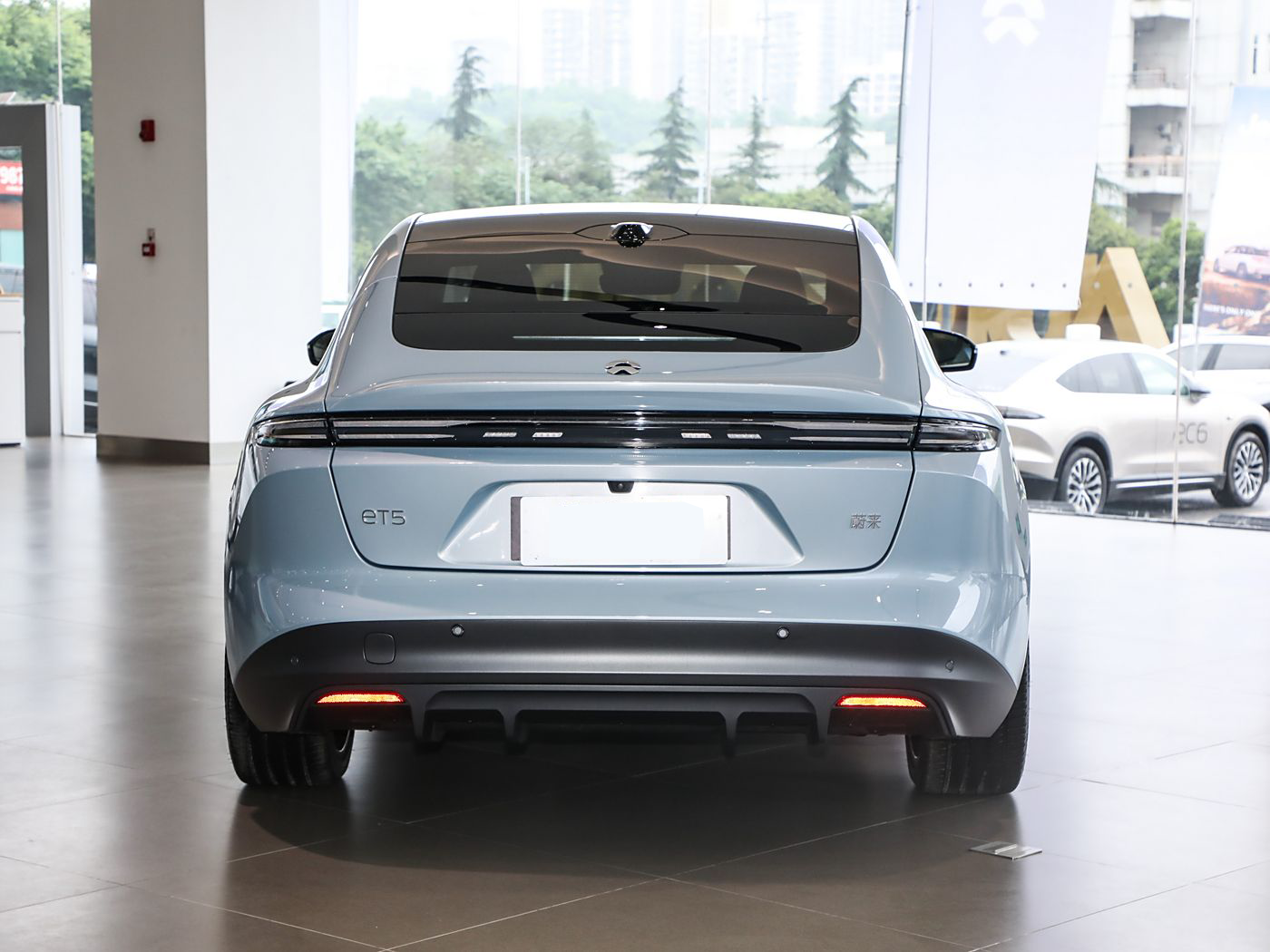 2024 Best Deal NIO ET5 Premium Electric Sedan with Advanced Technology