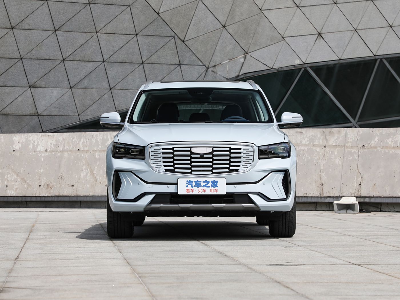 2025 Geely SUV 215 km/h High Performance Geely Car Monjara L Gasoline Car