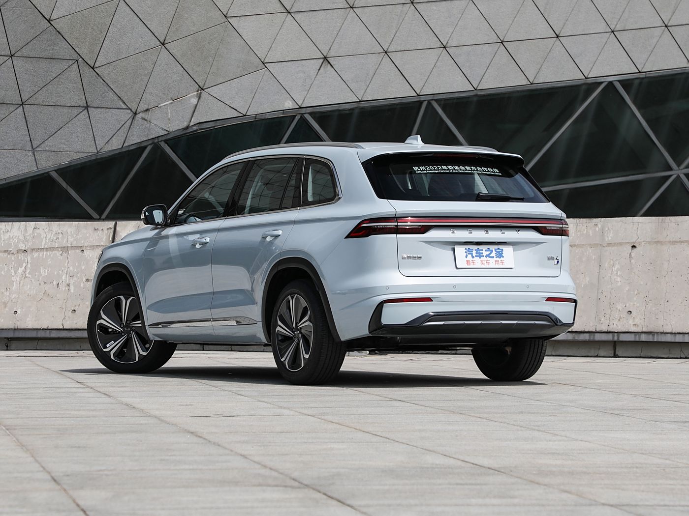 2025 Geely SUV 215 km/h High Performance Geely Car Monjara L Gasoline Car