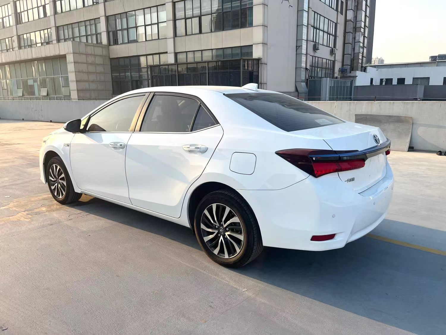 Hot Sale Toyota Corollas 2024 1.5L 121Hp CVT 2WD 5 Seater Hybrid Vehicle Car Toyotas Coro Lla Cheap New Car