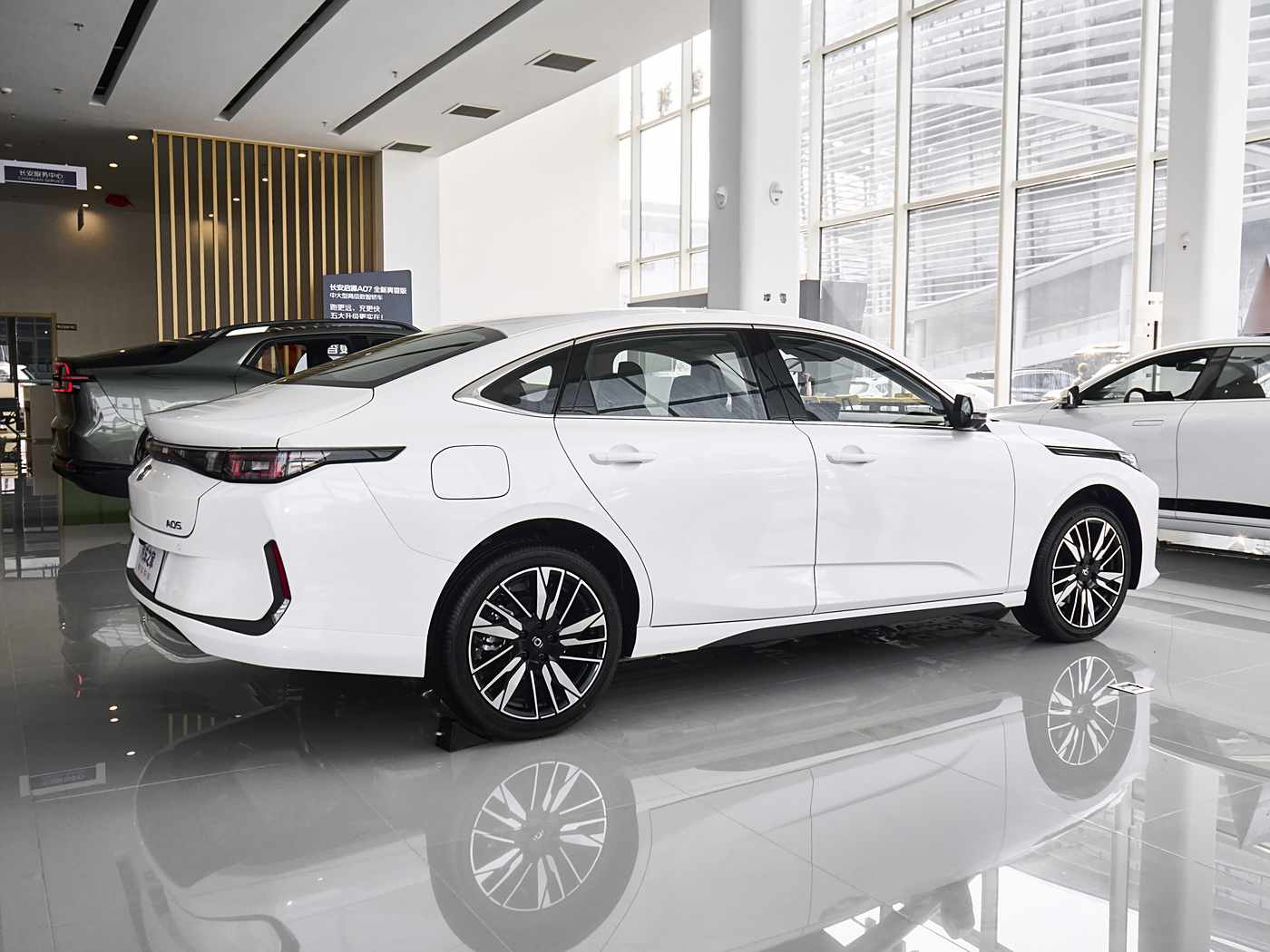2025 Qiyuan A05 Port Available Hybrid Vehicles Compact Sedan Electr Car Qiyuan A05 Buy Electric Cars From China