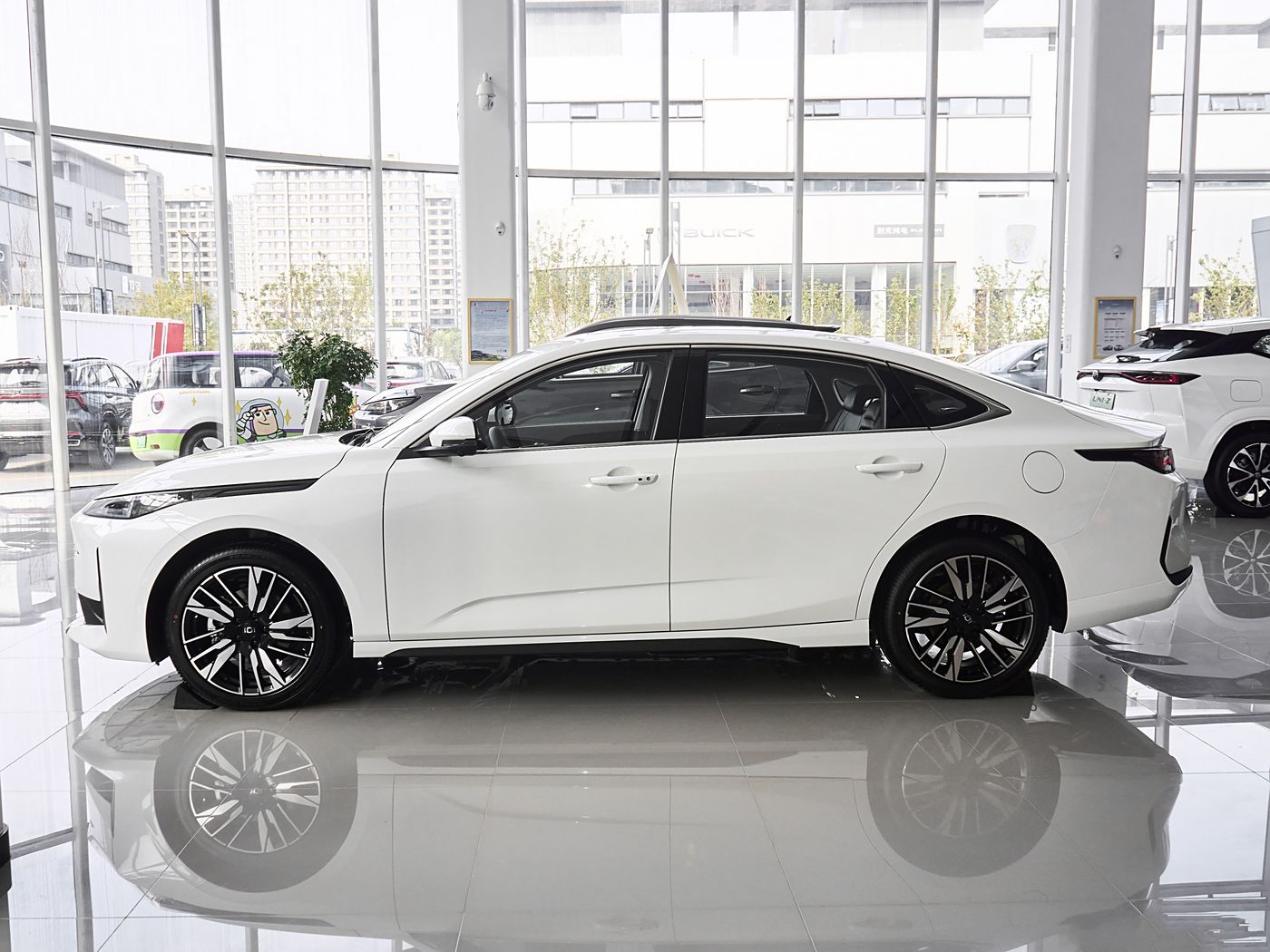 2025 Qiyuan A05 Port Available Hybrid Vehicles Compact Sedan Electr Car Qiyuan A05 Buy Electric Cars From China