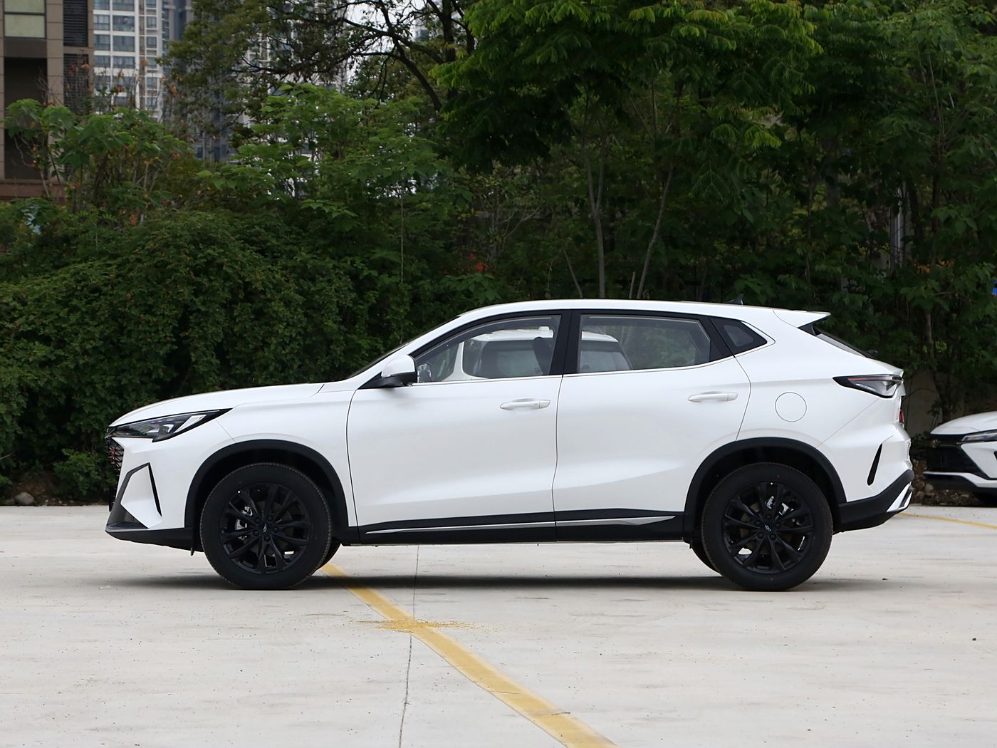 Changan OSHAN X5 Changan Auchan X5 Plus in Stock Cheapest Fuel Gasoline Vehicle Auto High Speed Cars for Sale in China