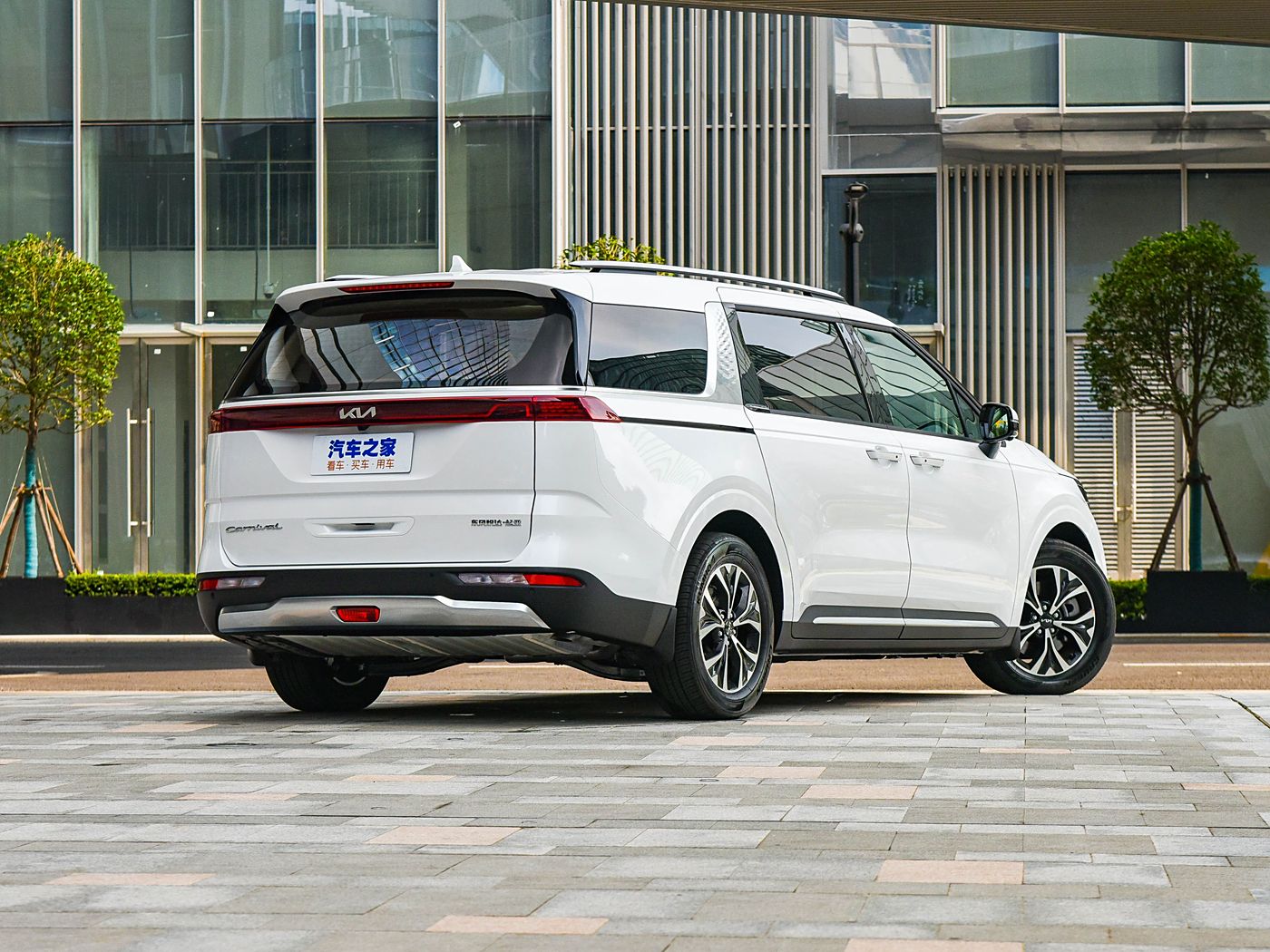 Kia Carnival Suv 2025 New Cars Kia Jiahua Carnival Van Chinese New Cheap Gasoline Car MPV Kia Carnival