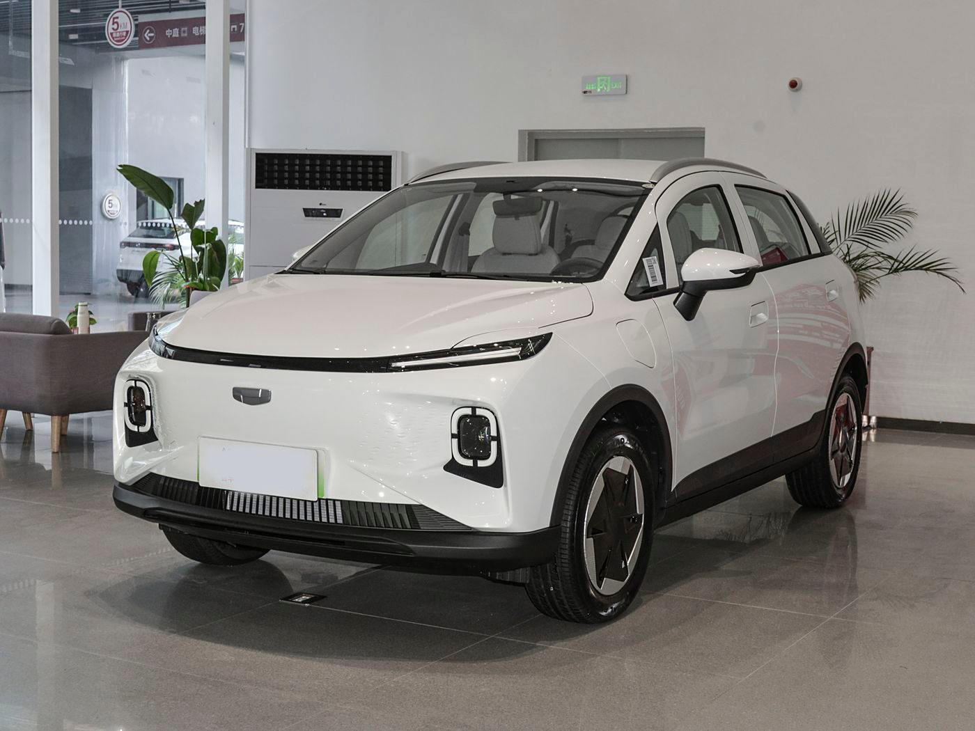 Hot Sale GEELY Geometry E Mini SUV Pure Electri Geometry Car Long Range 301km 401km Geely Geometry