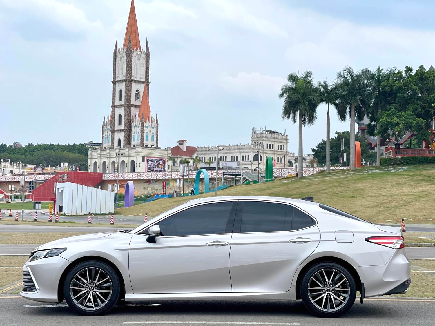 Toyota Japanese Car Toyota Camary FFW New Car Used Car 2.0E 10CVT 177ps 5 Seats LED 10 Electric Fabric Sedan