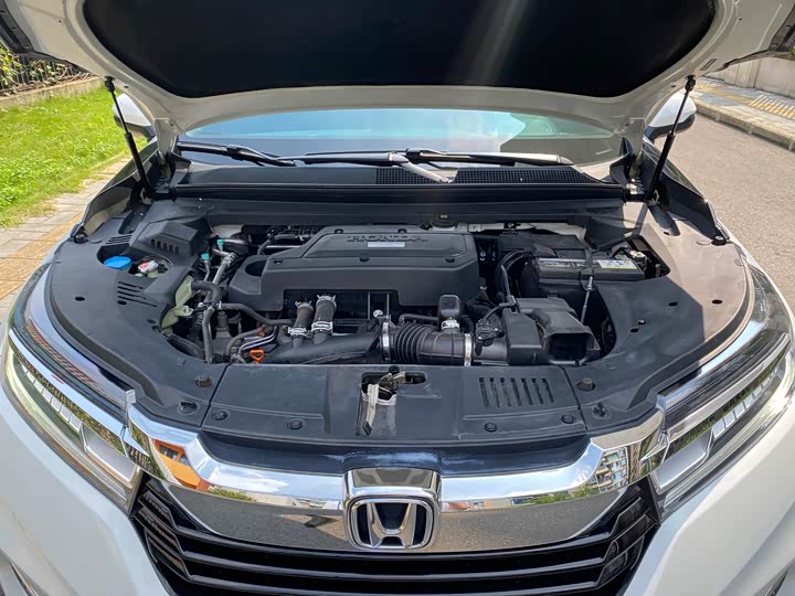 Wholesale Sale Honda Crown Road High Quality Fuel Efficient Fashion Private Car Used Car Second Hand Cars