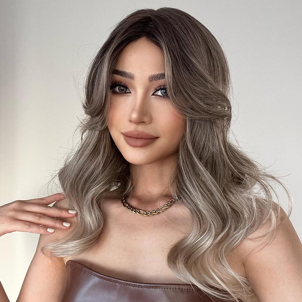 Gray brown gradient medium part French press Pop chemical fiber hair cover