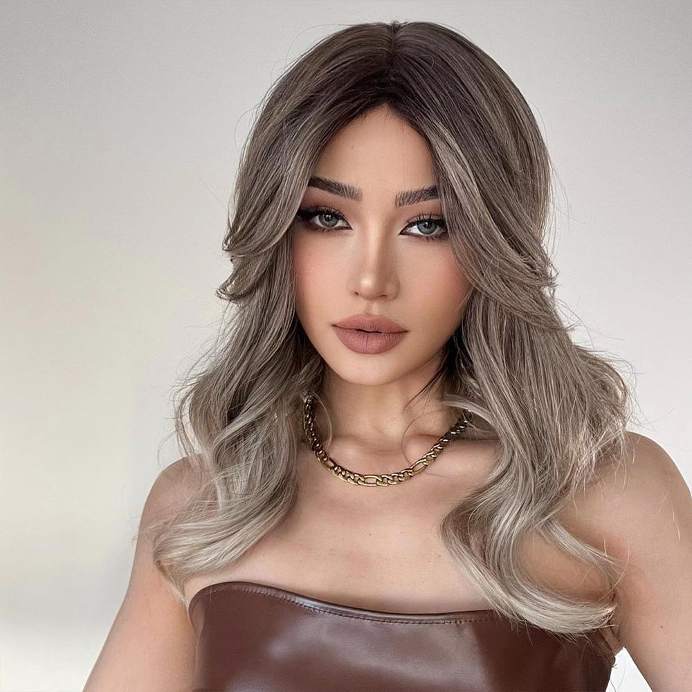 Gray brown gradient medium part French press Pop chemical fiber hair cover