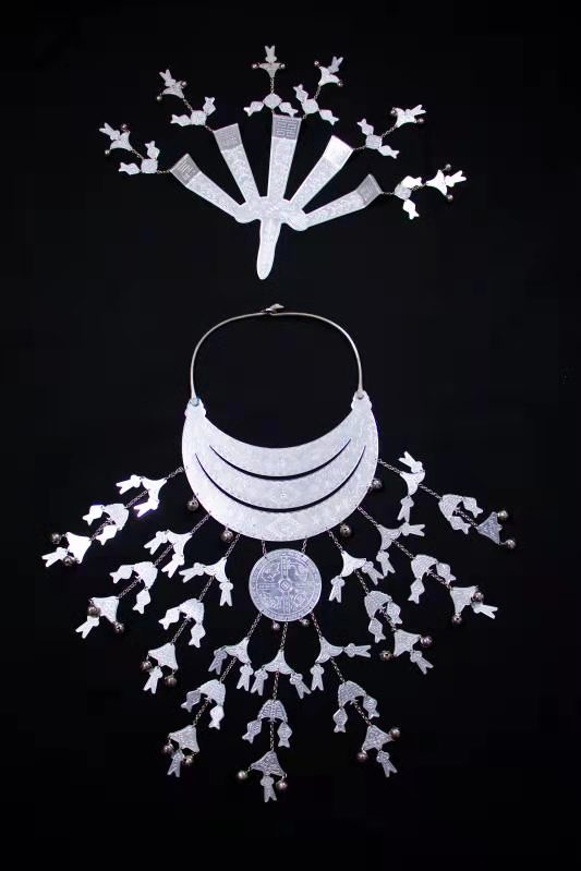 海南黎族银饰制品